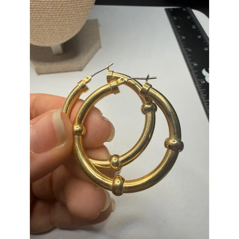 Gold Tone Bamboo Style Hoop Earrings Medium Station Textured Circular Latch Back